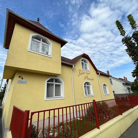 Kiskut Liget Pension Γκιόρ Εξωτερικό φωτογραφία